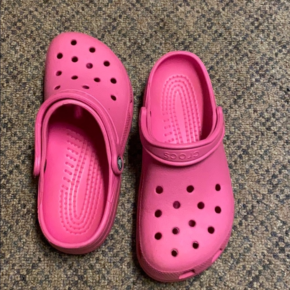 Women’s crocs